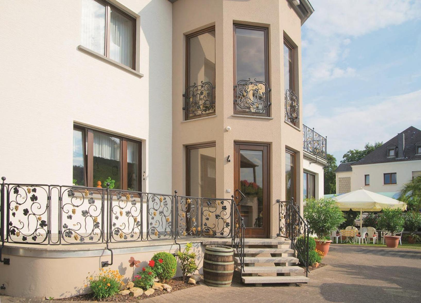 Gastehaus Und Weingut Bernd Frieden Hotel Nittel Exterior foto