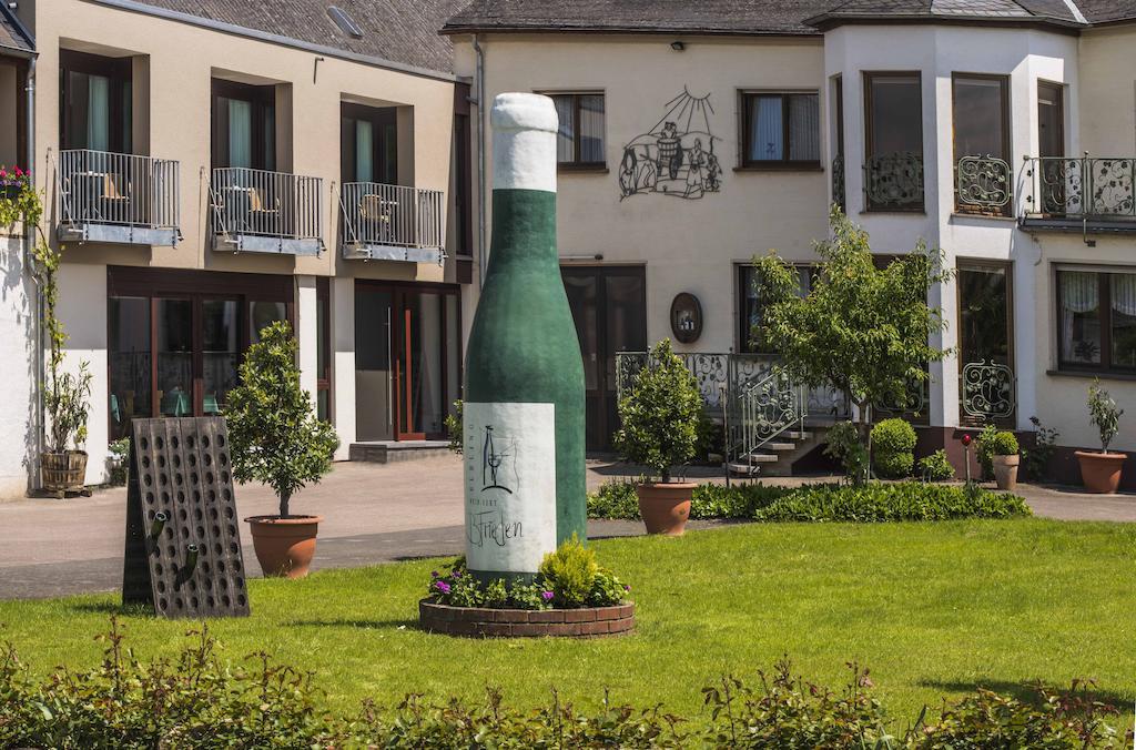 Gaestehaus Und Weingut Bernd Frieden Nittel Quarto foto